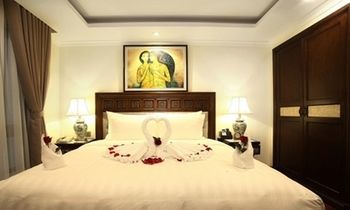 Paris Boutique Отель Шапа